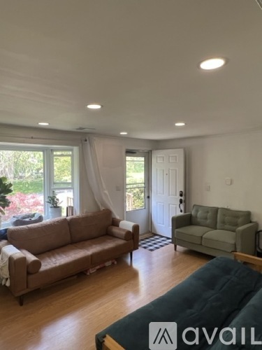 1010 North Orris Drive 3 Beds Single Family Home for Rent - Photo gallery 2