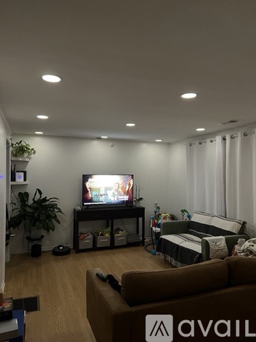 1010 North Orris Drive 3 Beds Single Family Home for Rent - Photo gallery 3