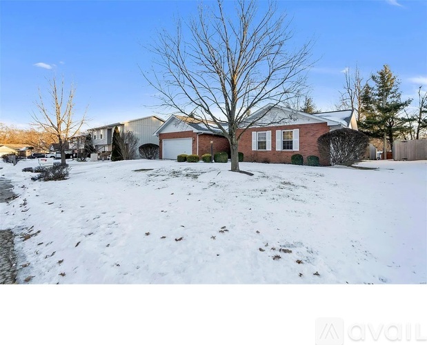 143 Huntleigh Dr 4 Beds Single Family Home for Rent - Photo gallery 3
