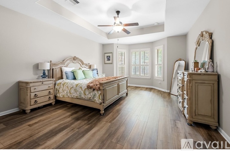 12001 Montclair Bend 5 Beds Single Family Home for Rent - Photo gallery 5