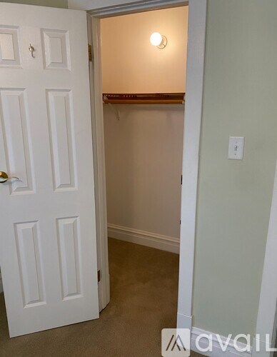 717 Hester Avenue 3 Beds Apartment for Rent