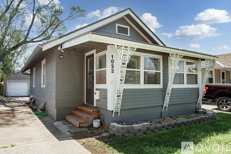 1023 East 22nd Avenue 2 Beds Single Family Home for Rent - Photo gallery 2