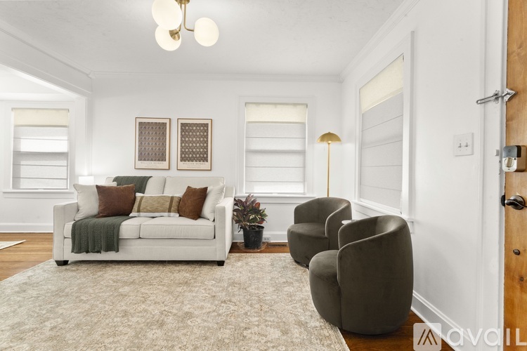 1023 East 22nd Avenue 2 Beds Single Family Home for Rent - Photo gallery 3