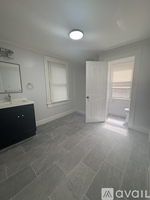 1740 Farmington Avenue 4 Beds Townhouse for Rent - Photo gallery 3