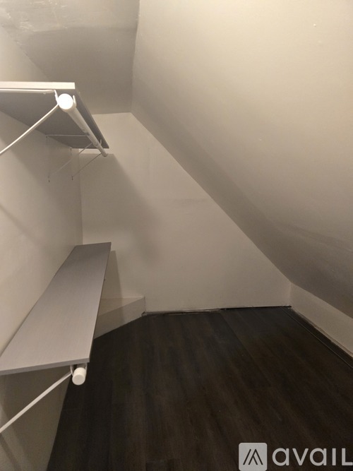 1740 Farmington Avenue 4 Beds Townhouse for Rent - Photo gallery 4