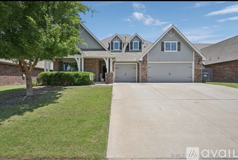 14727 South Urbana Avenue 3 Beds Apartment for Rent