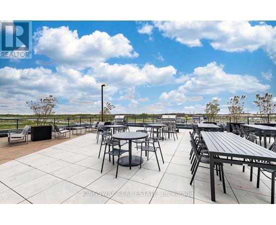 402 - 4878 POWERS COMMON 2 Beds Apartment, Condo, Home for Rent - Photo gallery 5