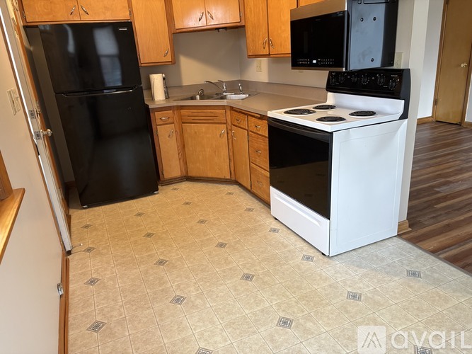 1821 East Howard Avenue 2 Beds Apartment for Rent - Photo gallery 3