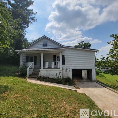 615 Evans St 3 Beds Single Family Home for Rent - Photo gallery 1