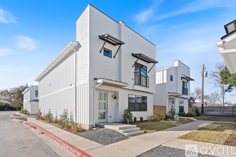 7601 Cooper Lane 3 Beds Apartment for Rent