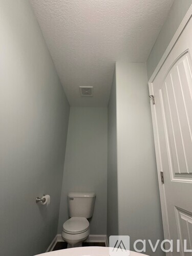 216 Woodland Valley Lane 2 Beds Townhouse for Rent - Photo gallery 4