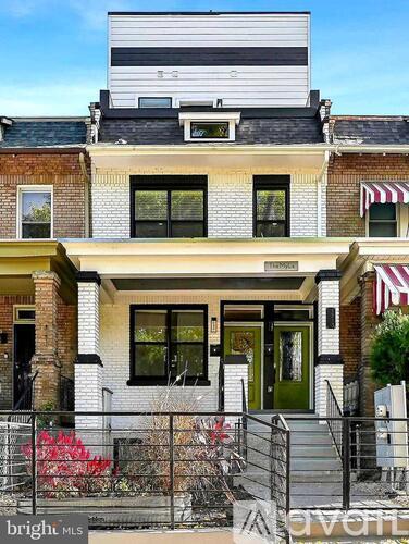 1213 Holbrook St NE 3 Beds Townhouse for Rent - Photo gallery 1