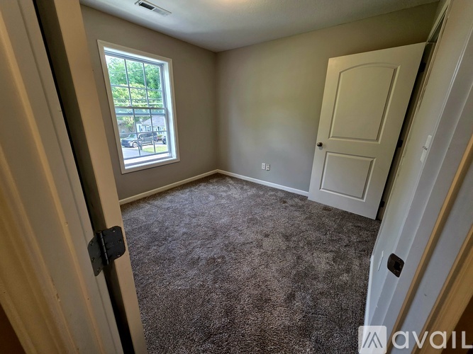 1900 Bernhurst Drive 3 Beds Single Family Home for Rent - Photo gallery 5