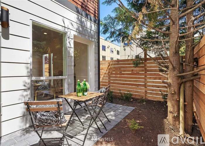 1125 Northwest 57th Street 2 Beds Townhouse for Rent - Photo gallery 3