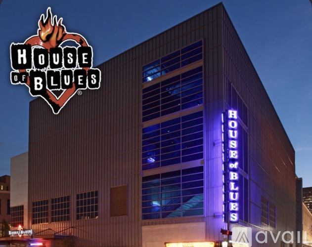 A building with a sign that says House of Blues.