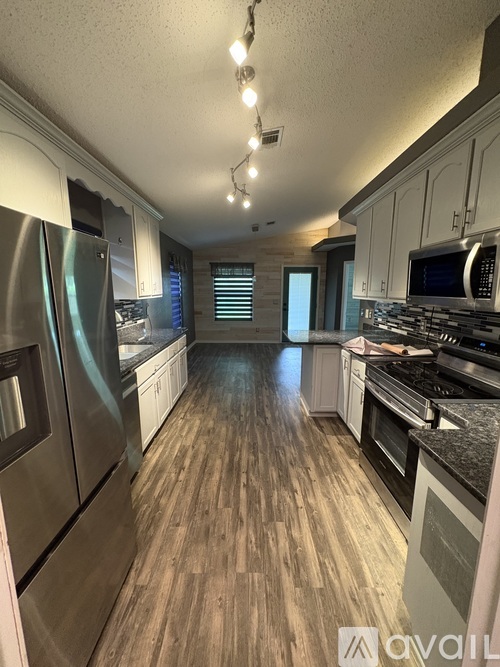 892 Miramar Drive 3 Beds Single Family Home for Rent - Photo gallery 3
