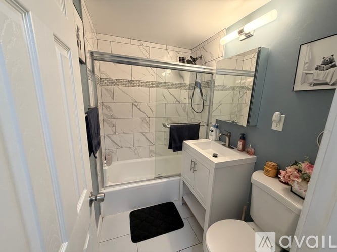 1301 Delaware Avenue Southwest Studio Condo for Rent - Photo gallery 4