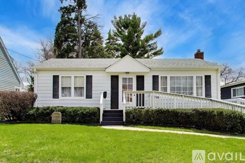 311 Elm St 2 Beds Apartment for Rent