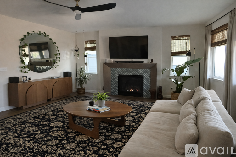 8940 Animas River Street 4 Beds Single Family Home for Rent - Photo gallery 2