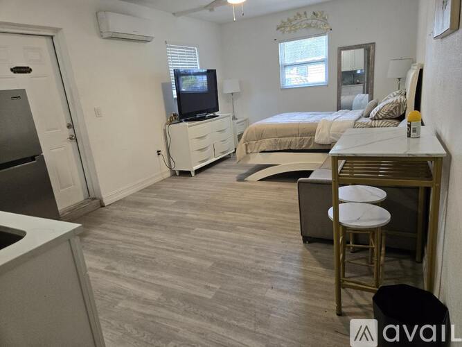 1911 Meridel Ave 1 Apartment for Rent - Photo gallery 4