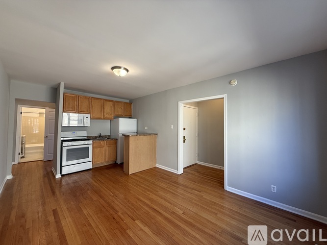 1901 W Wilson Ave 1 Apartment for Rent - Photo gallery 2