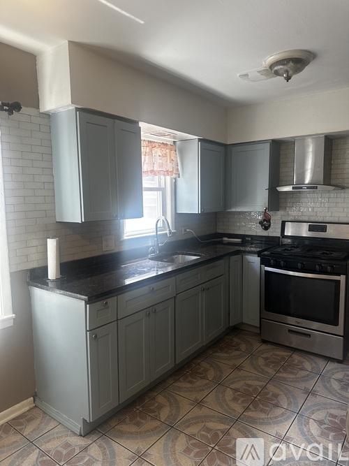 452 N Springfield Ave 3 Beds Apartment for Rent - Photo gallery 2