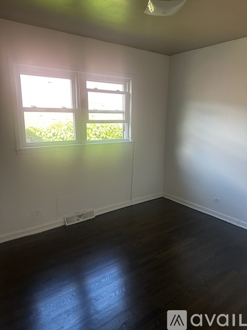 452 N Springfield Ave 3 Beds Apartment for Rent - Photo gallery 4