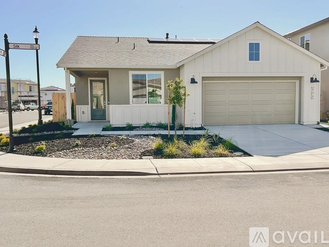 2174 Silk Avenue 4 Beds Single Family Home for Rent - Photo gallery 1