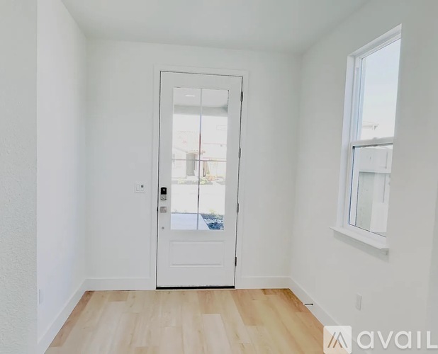 2174 Silk Avenue 4 Beds Single Family Home for Rent - Photo gallery 4