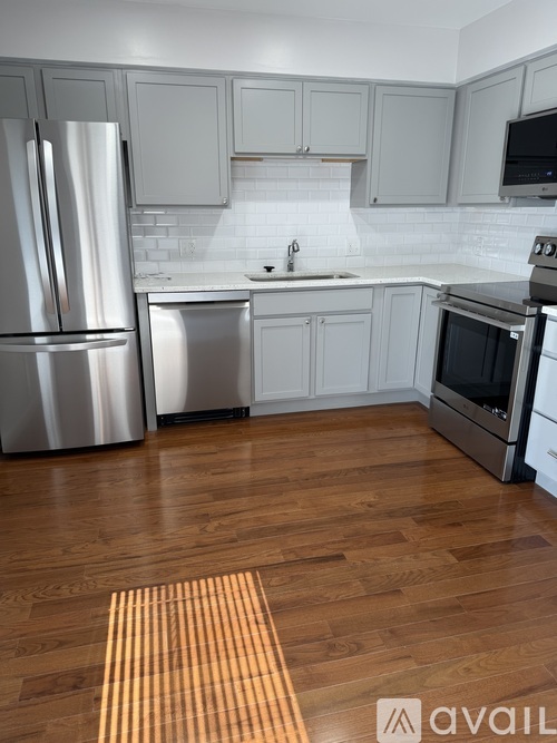 2900 E Broad St 2 Beds Apartment for Rent - Photo gallery 1