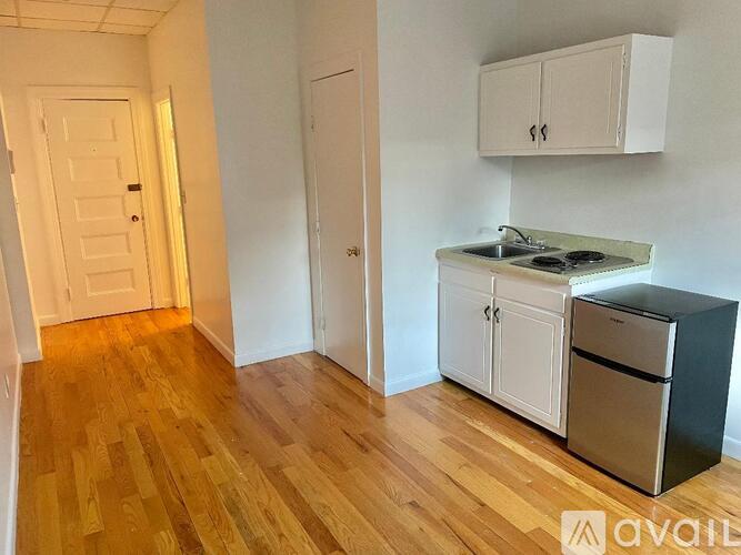 854 Beacon St Studio Apartment for Rent - Photo gallery 3