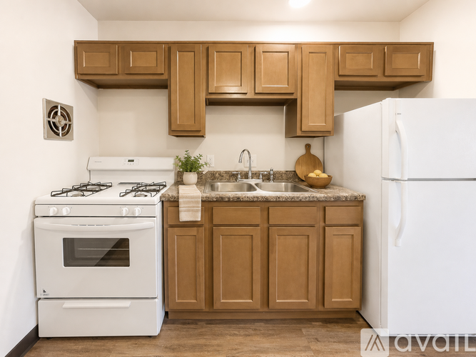 2000 N Oakwood Ave Studio Apartment for Rent - Photo gallery 4