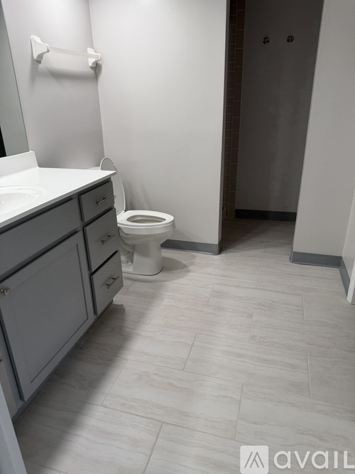 2900 E Broad St 2 Beds Apartment for Rent - Photo gallery 2