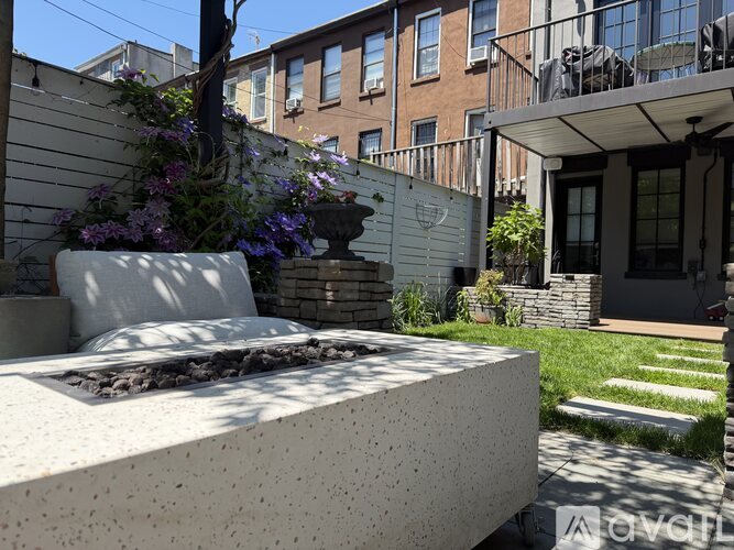 60 Van Buren Street 2 Beds Townhouse for Rent - Photo gallery 3