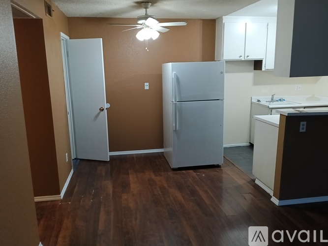 6724 Plymouth Road 2 Beds Condo for Rent - Photo gallery 3