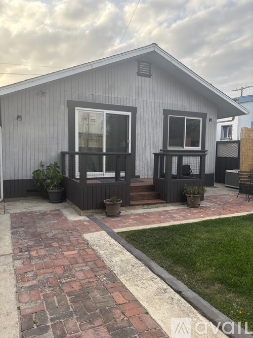 713 Amoroso Place 1 Apartment for Rent - Photo gallery 1