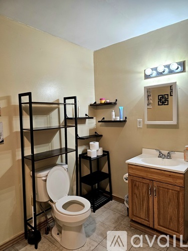 1253 W Arch St 4 Beds Single Family Home for Rent - Photo gallery 2