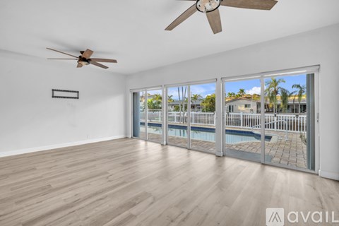 1421 Northeast 54Th Street 4 Beds Apartment for Rent