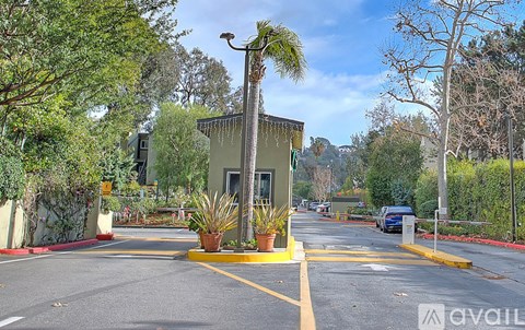 4822 Hollow Corner Rd 3 Beds Apartment for Rent