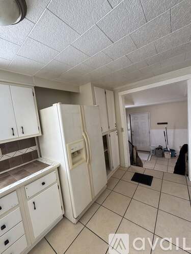 1953 Kocher St 3 Beds Single Family Home for Rent - Photo gallery 4