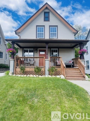 1051 North 68Th Street 3 Beds Apartment for Rent