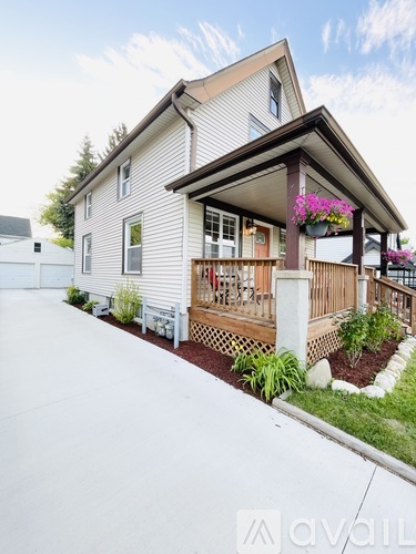 1051 North 68th Street 3 Beds Single Family Home for Rent - Photo gallery 3