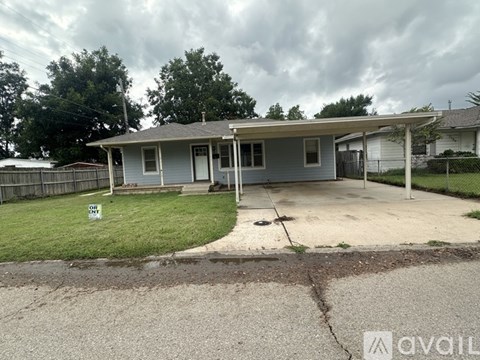 5103 North Beaver Avenue 3 Beds Apartment for Rent