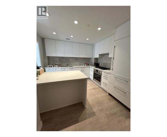 TH11/102 shared 2728 ACADIA RD ROAD 1 Home, Townhouse for Rent - Photo gallery 3