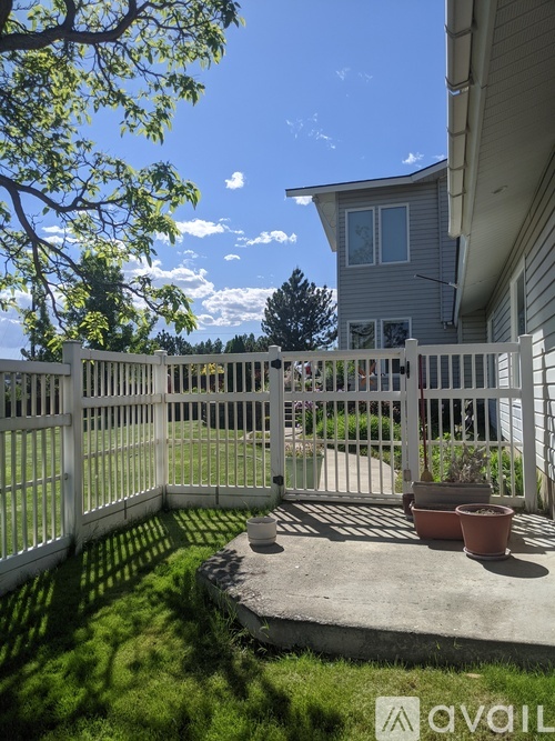 10205 Orchard Avenue 3 Beds Single Family Home for Rent - Photo gallery 5