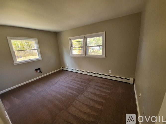6626 Ny 31 3 Beds Single Family Home for Rent - Photo gallery 2