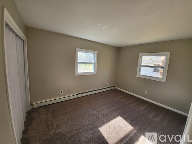 6626 Ny 31 3 Beds Single Family Home for Rent - Photo gallery 5