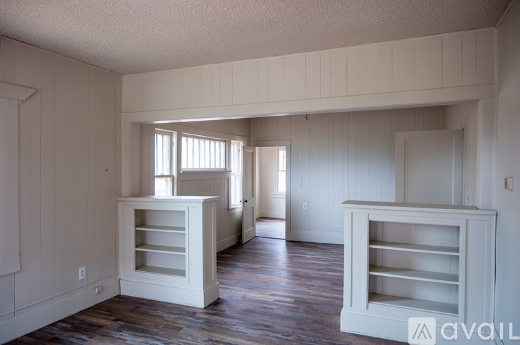 2109 NE 12th St 2 Beds Single Family Home for Rent - Photo gallery 3