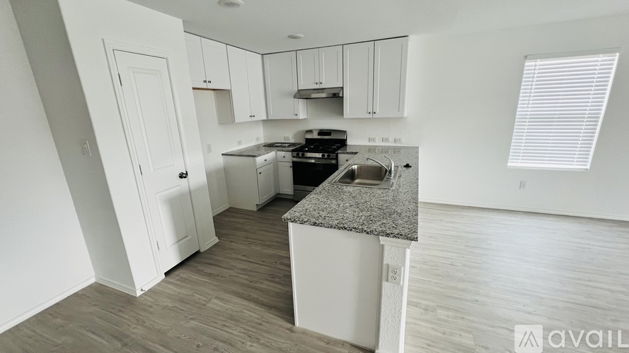 2940 Calandra Lark 3 Beds Single Family Home for Rent - Photo gallery 3