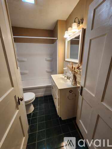 60 Maple Tree Dr 2 Beds Single Family Home for Rent - Photo gallery 3